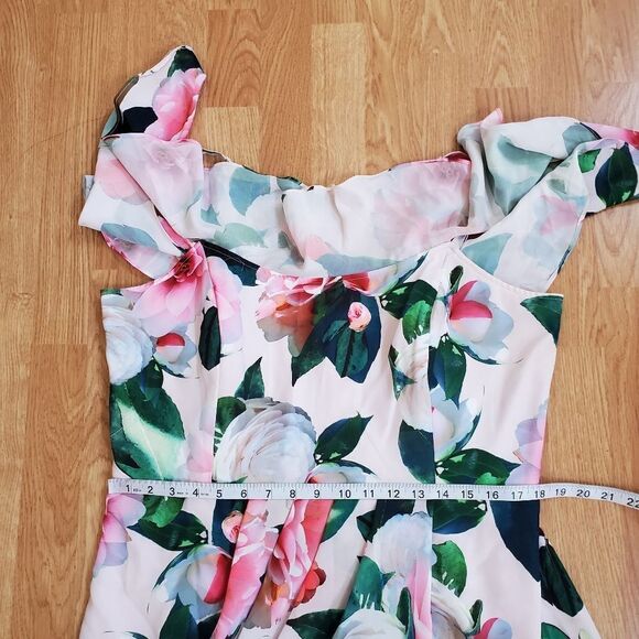 City Chic 'Love Me Do' Floral Cold Shoulder Dress - size 16 - Picture 10 of 14